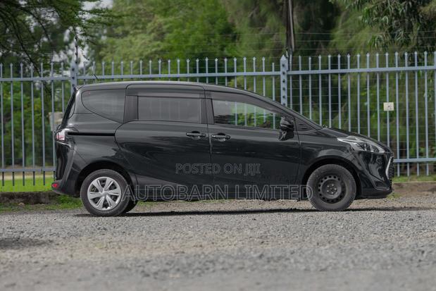 Toyota Sienta 1.5 FWD (6-seater) 2020 Black