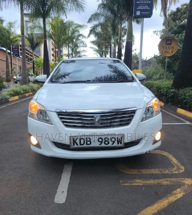 Toyota Premio 2014 White