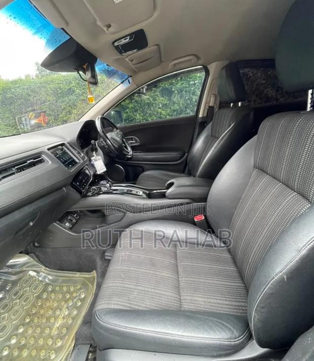 Honda Vezel 2016 Black