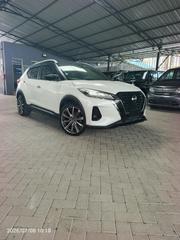 Nissan Kicks 2020 White for sale