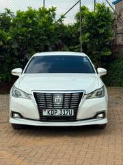 Toyota Crown 2017 White for sale