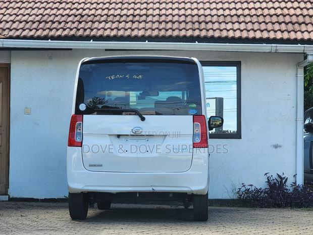 Daihatsu Tanto 660 FWD 2018 White