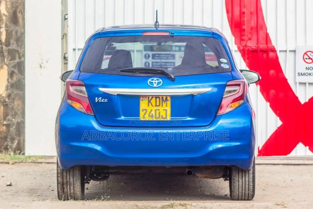 Toyota Vitz 2013 Blue