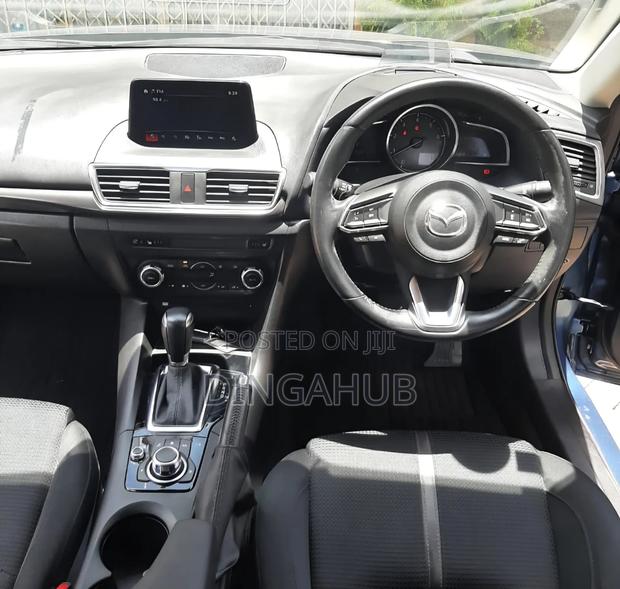 Mazda Axela 2018 Blue