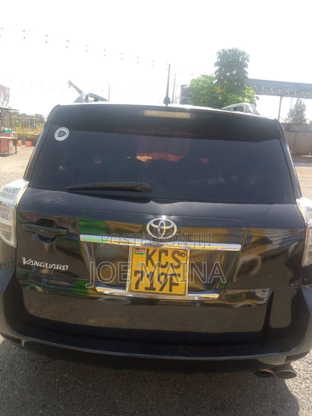 Toyota Vanguard 2012 Black