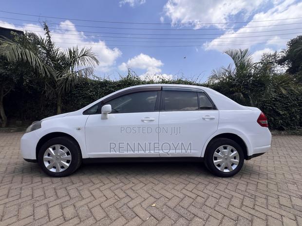 Nissan Tiida 2009 White