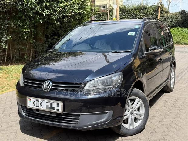 Volkswagen Touran 2015 Blue