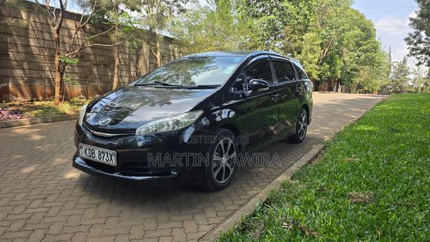 Toyota Wish 2013 Black