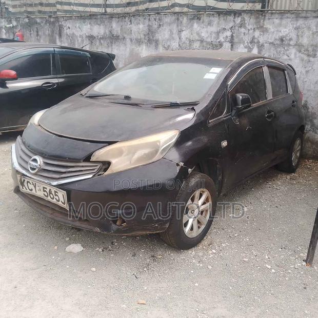 Nissan Note 2013 Purple
