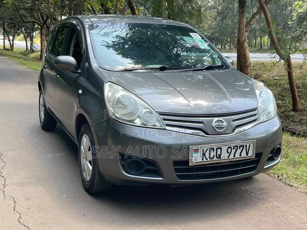 Nissan Note 2011 Gray