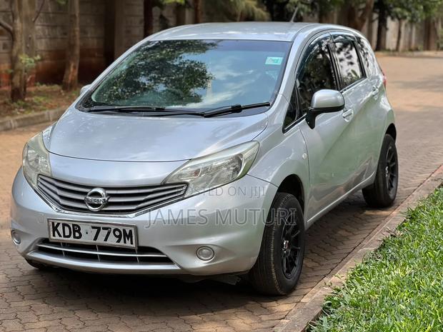 Nissan Note 2014 Silver