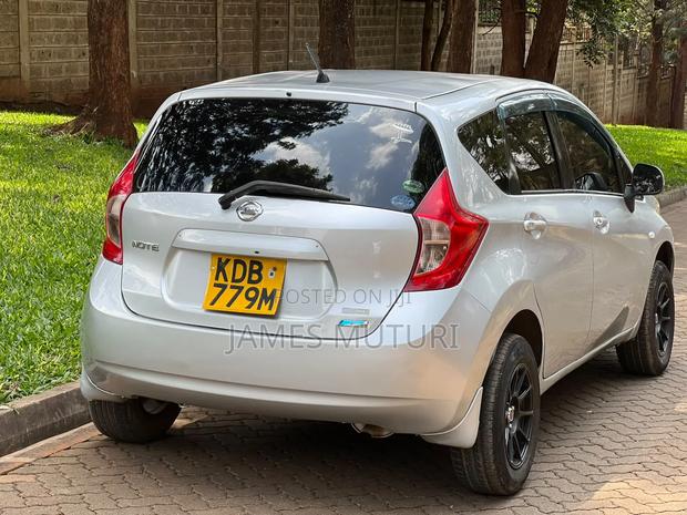 Nissan Note 2014 Silver