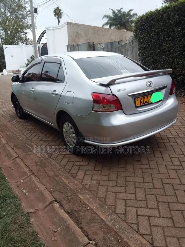 Toyota Belta 2009 Silver