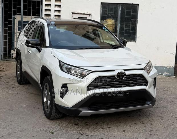 Toyota RAV4 2019 Ivory