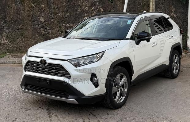 Toyota RAV4 2019 Ivory