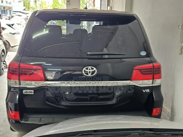 Toyota Land Cruiser 2019 Black
