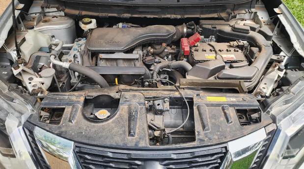 Nissan X-Trail 2017 Silver