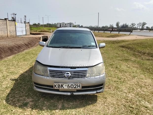 Nissan Liberty 2002 Silver