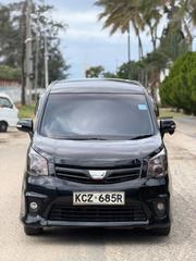 Toyota Noah 2012 Black for sale
