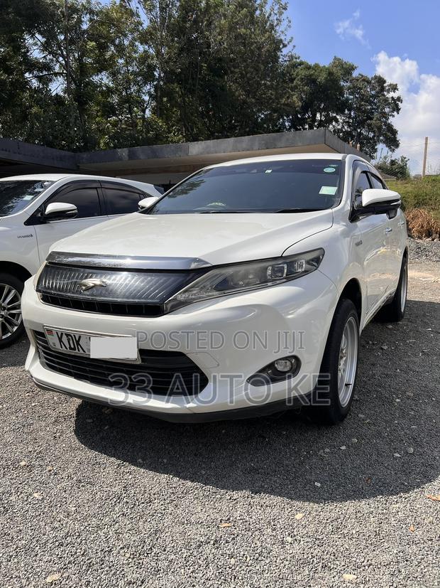 Toyota Harrier 2.5 Hybrid 4WD 2015 White