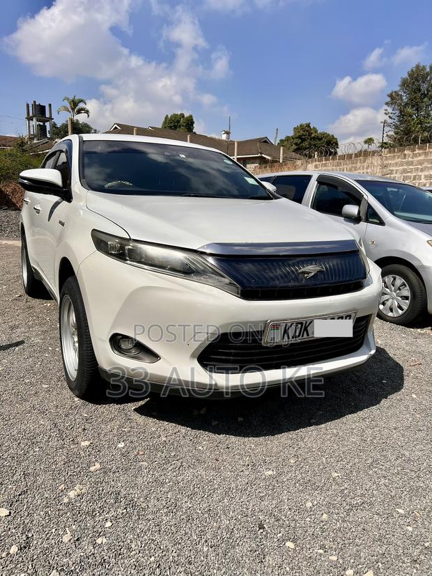 Toyota Harrier 2.5 Hybrid 4WD 2015 White