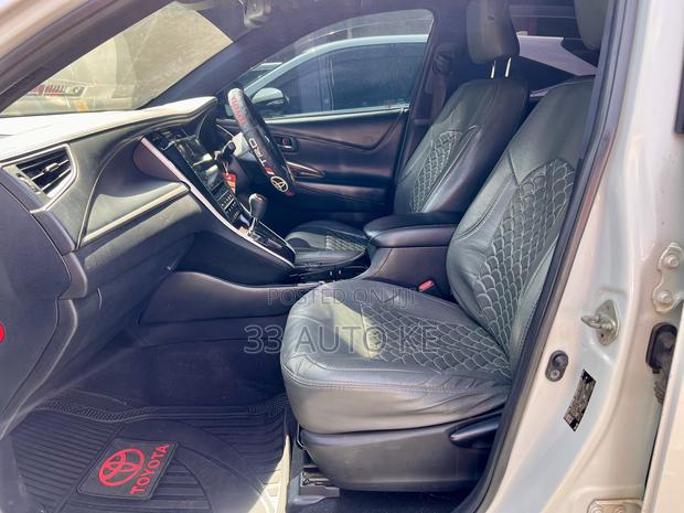 Toyota Harrier 2.5 Hybrid 4WD 2015 White