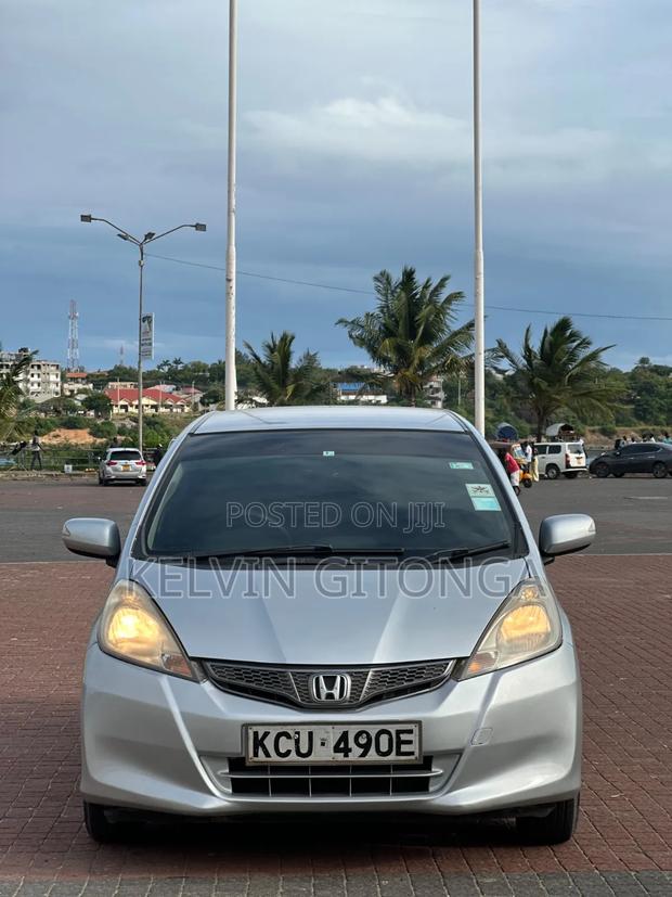 Honda Fit 2012 Silver