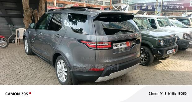 Land Rover Discovery 2017 Gray