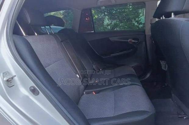 Toyota Corolla Fielder 2010 Silver