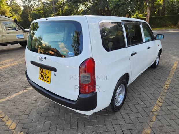 Toyota Probox 1.5 DX 2WD 2010 White