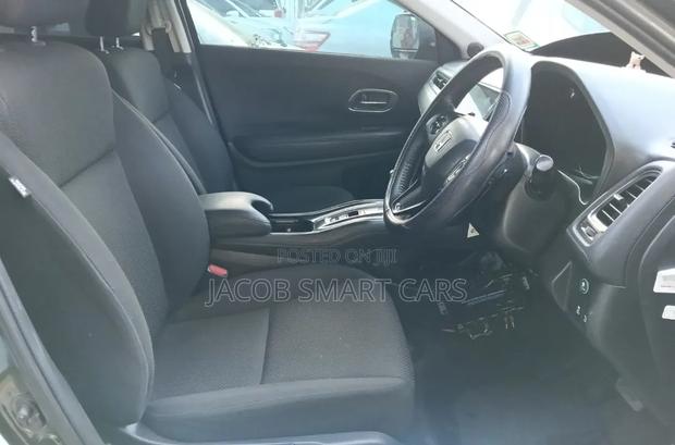 Honda Vezel 2017 Green