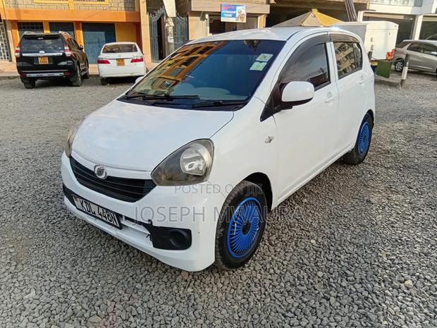 Daihatsu Mira 2015 White
