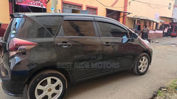 Toyota Ractis 1.3 FWD 2017 Black