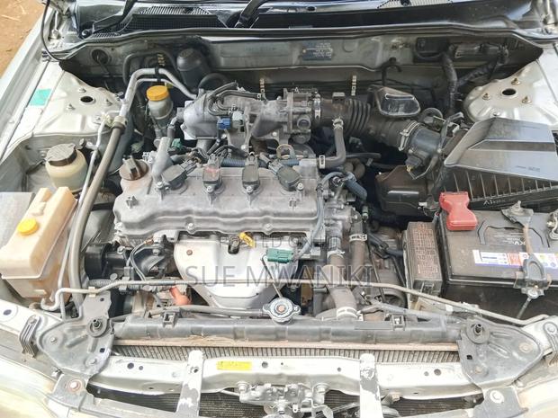 Nissan Sunny 2004 White