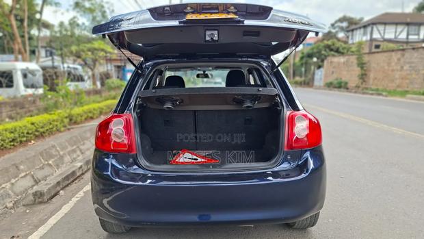 Toyota Auris 2010 Blue
