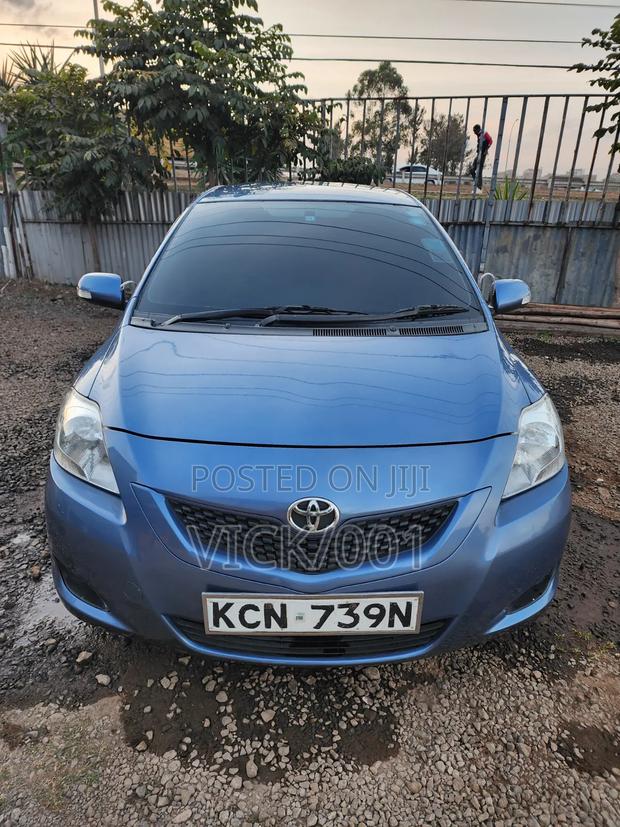 Toyota Belta 2010 Blue
