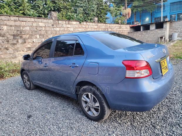 Toyota Belta 2010 Blue
