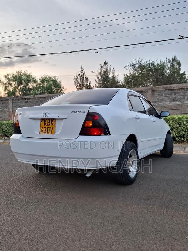 Toyota Corolla 2003 White