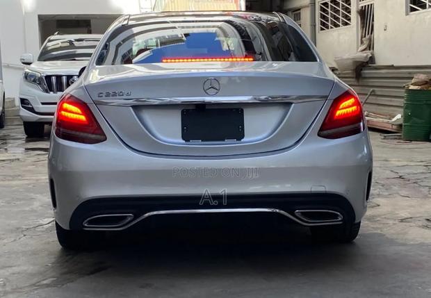 Mercedes-Benz C220 2019 Silver