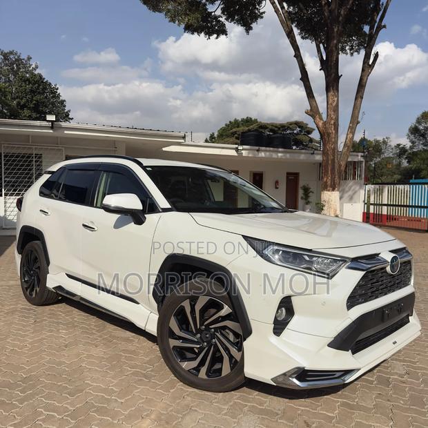 Toyota RAV4 2019 White