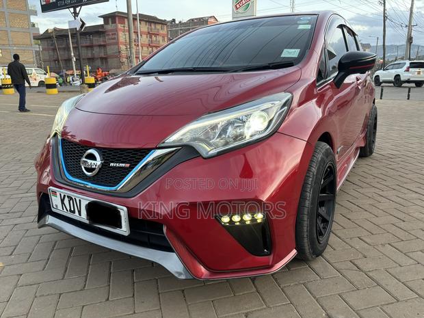 Nissan Note 1.2 Hybrid NISMO 2018 Red
