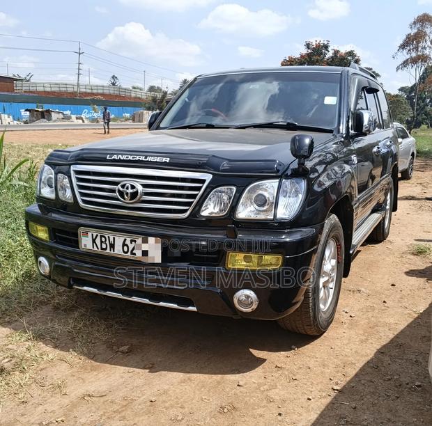 Toyota Land Cruiser 2005 Black