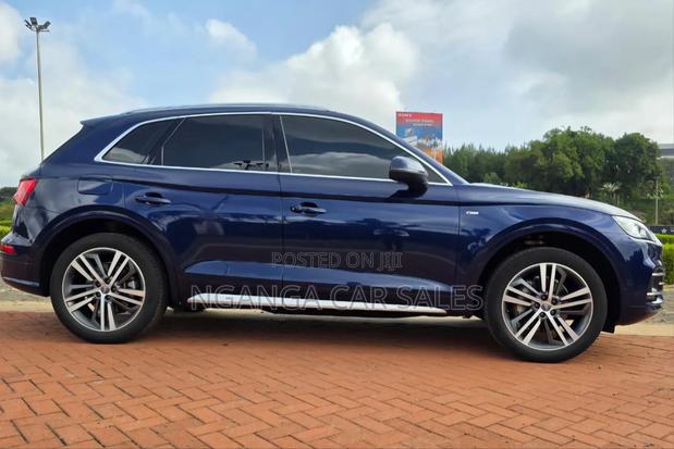 Audi Q5 2018 Blue