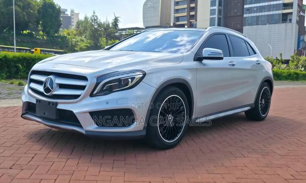 Mercedes-Benz GLA 250 2017 Gray