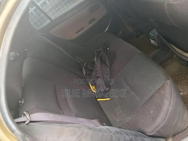Toyota Corolla II 1999 Gold