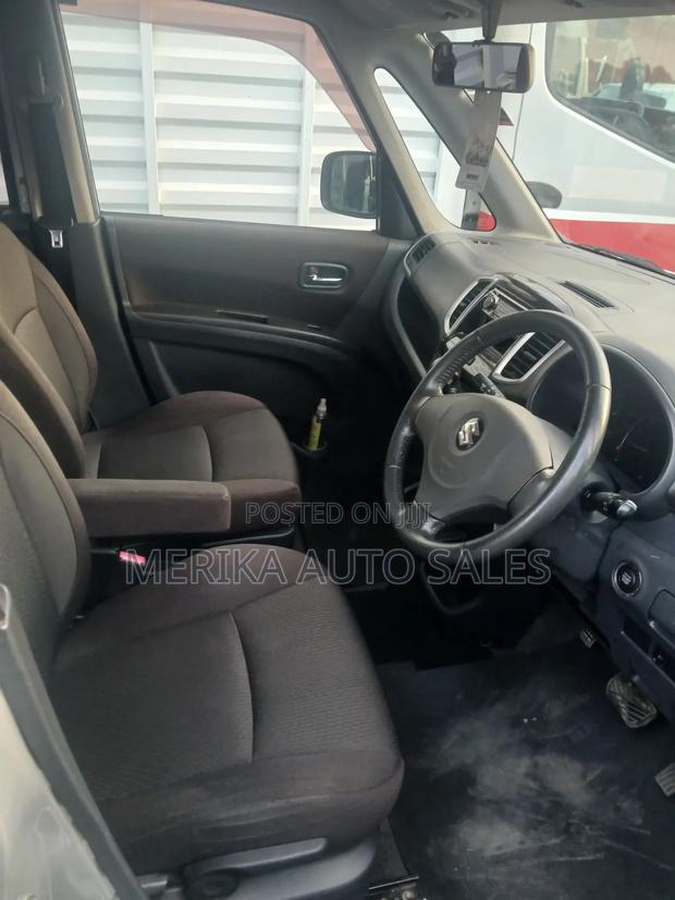 Suzuki Solio 2012 Silver
