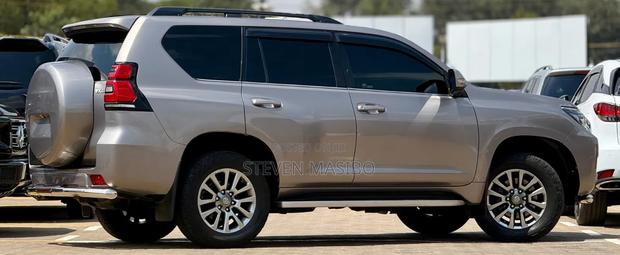 Toyota Land Cruiser Prado 2020