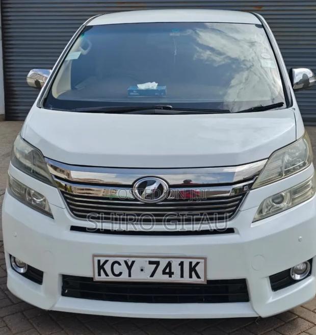 Toyota Alphard 2012 White