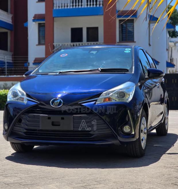 Toyota Vitz 2019 Blue