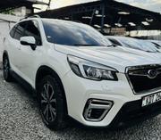 Subaru Forester 2.5i Premium AWD 2018 White for sale
